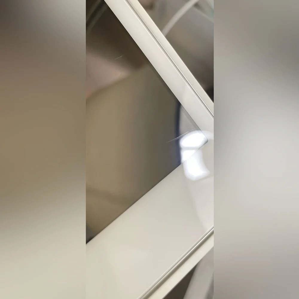 Apple White iPad Tablet - White Front, Silver Back